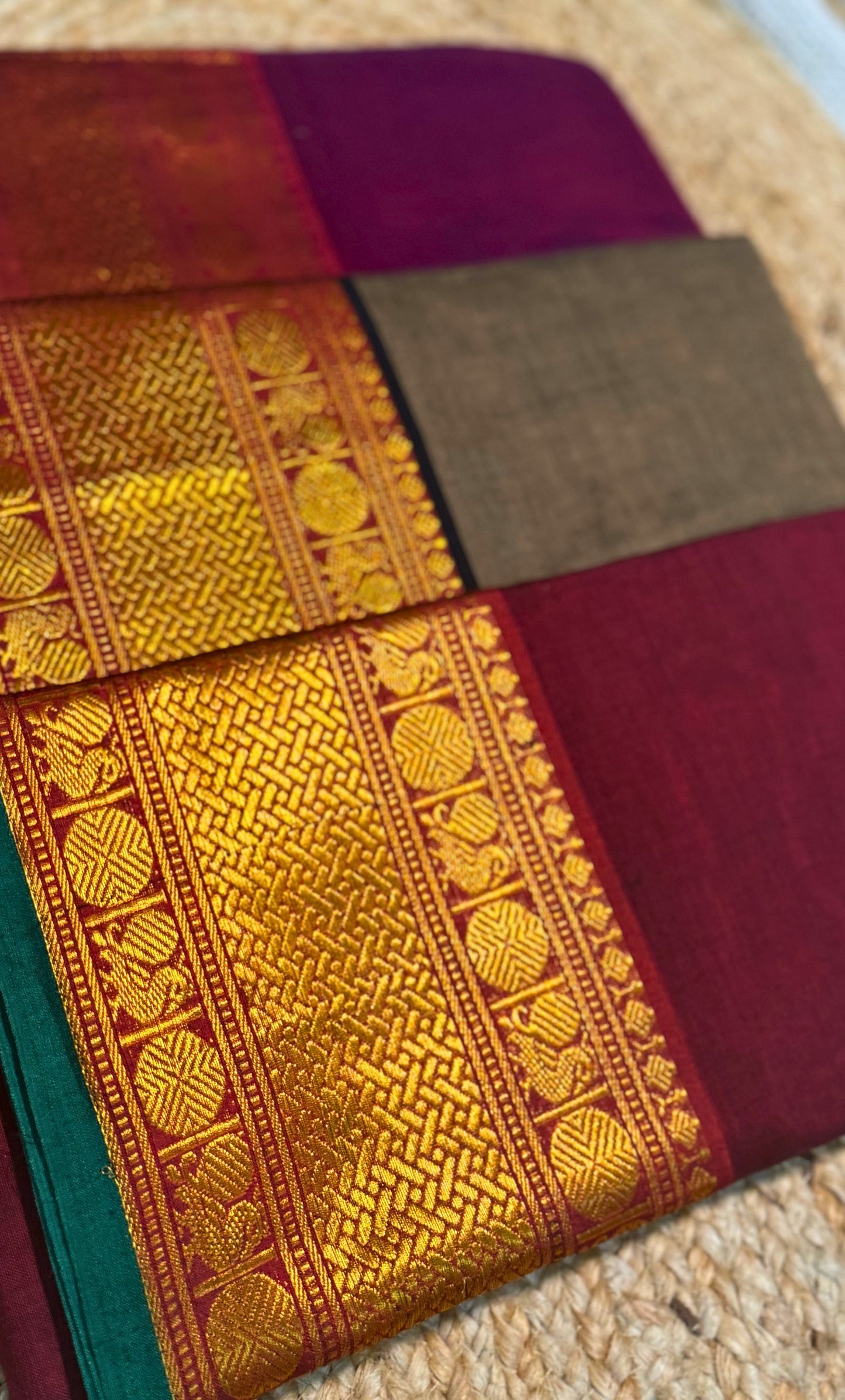 SWARNALATHA - സ്വർണലത (Narayanpet Handloom Pure Cotton)