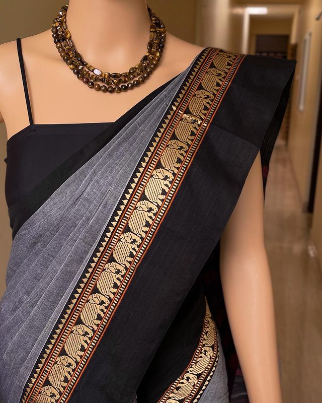 Nayaki - நாயகி (Narayanpet Handloom Pure Cotton)