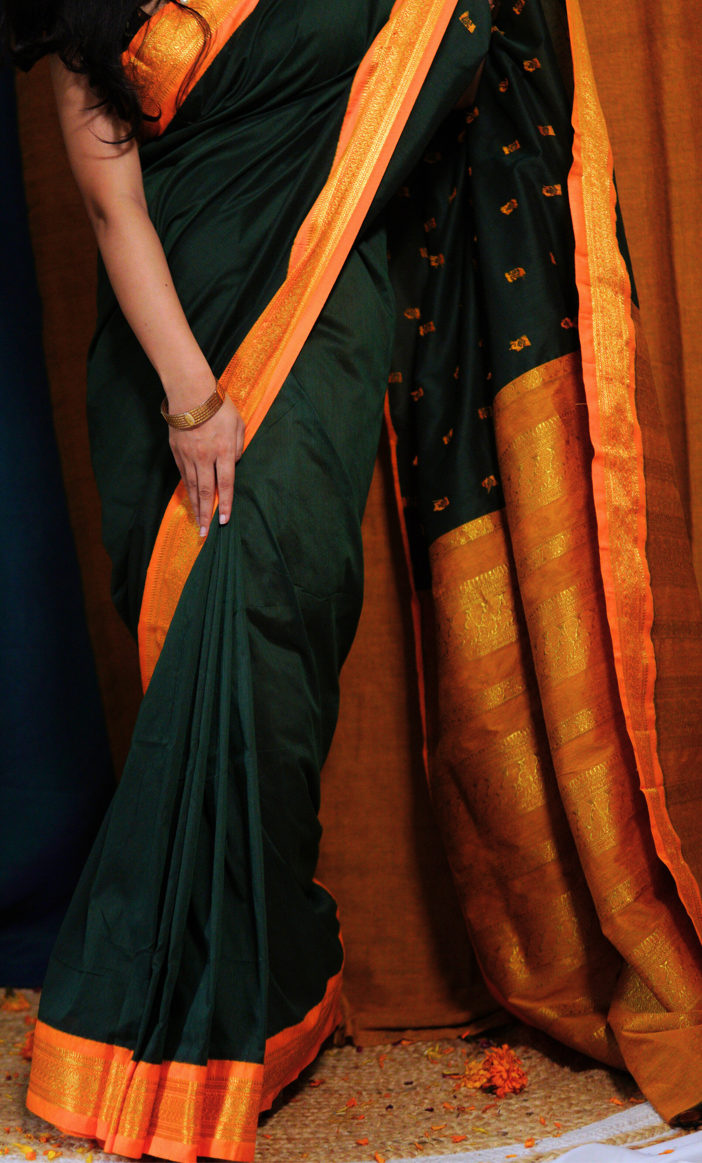 CHANDRIMA - चंद्रिमा (Premium Handloom Gadwal Silk Cotton)