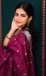 Load image into Gallery viewer, TANISHA - तनीषा (Premium Handloom Gadwal Silk Cotton)
