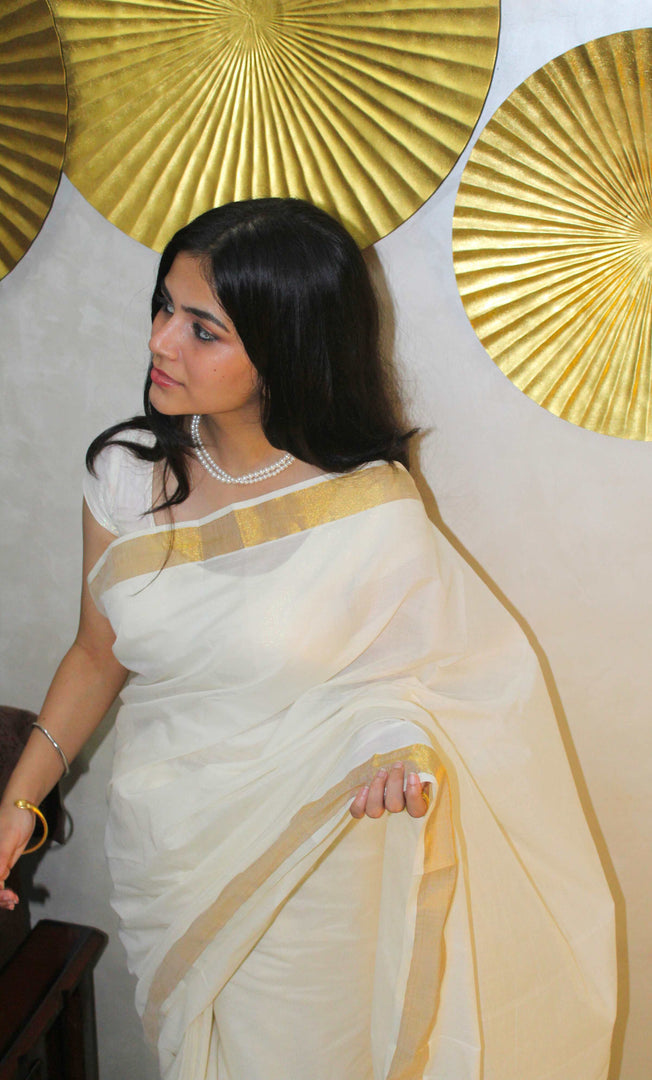 Minnal - മിന്നൽ (Traditional Onam Kasavu Saree)