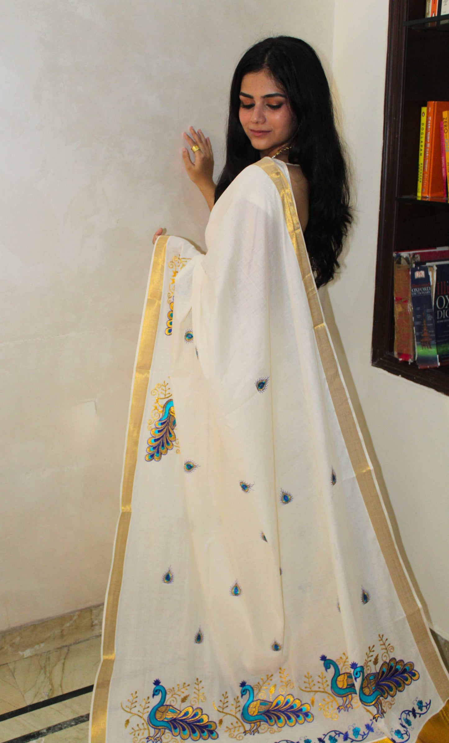 Indhu - ഇന്ദു (Traditional Onam Kasavu Saree)