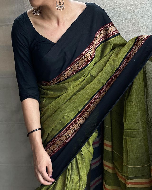 Kalika - ಕಾಳಿಕಾ (Narayanpet Handloom Cotton)