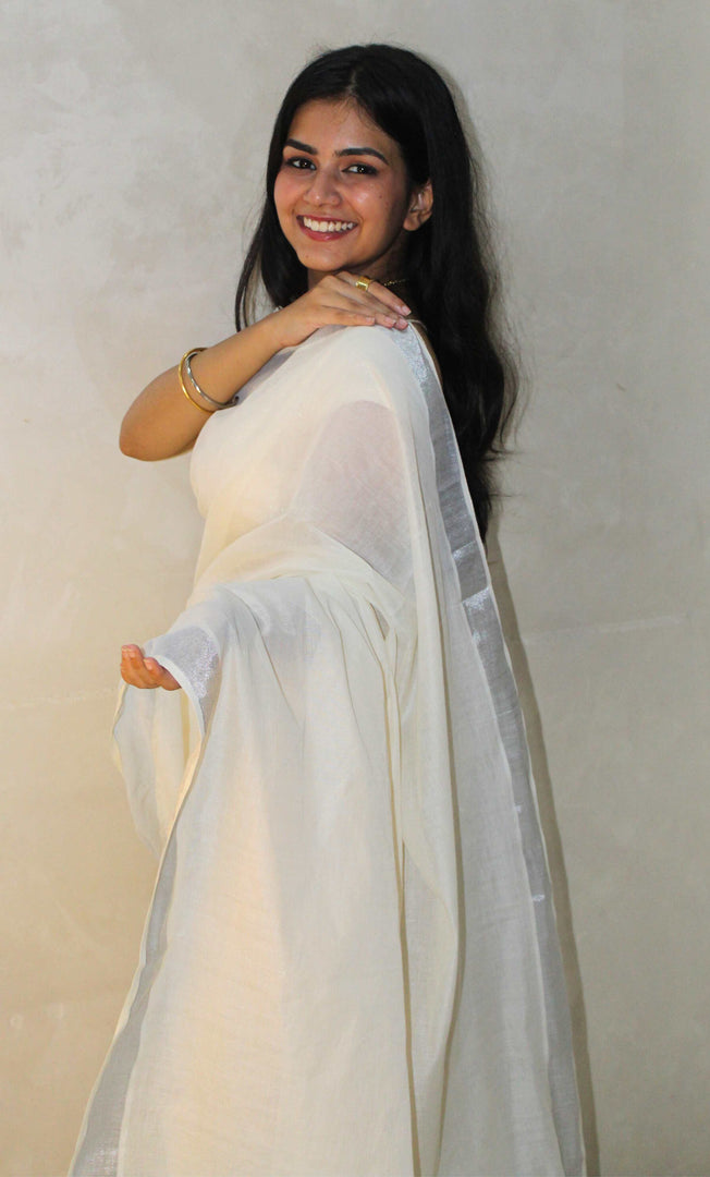 Madhuram - മധുരം ( Traditional Onam Kasavu Saree)