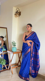 Load image into Gallery viewer, Thaswika - थस्विका (Gadwal Silk Cotton)
