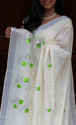 Load image into Gallery viewer, Mythili - മൈഥിലി (Traditional Kerala Cotton Saree)
