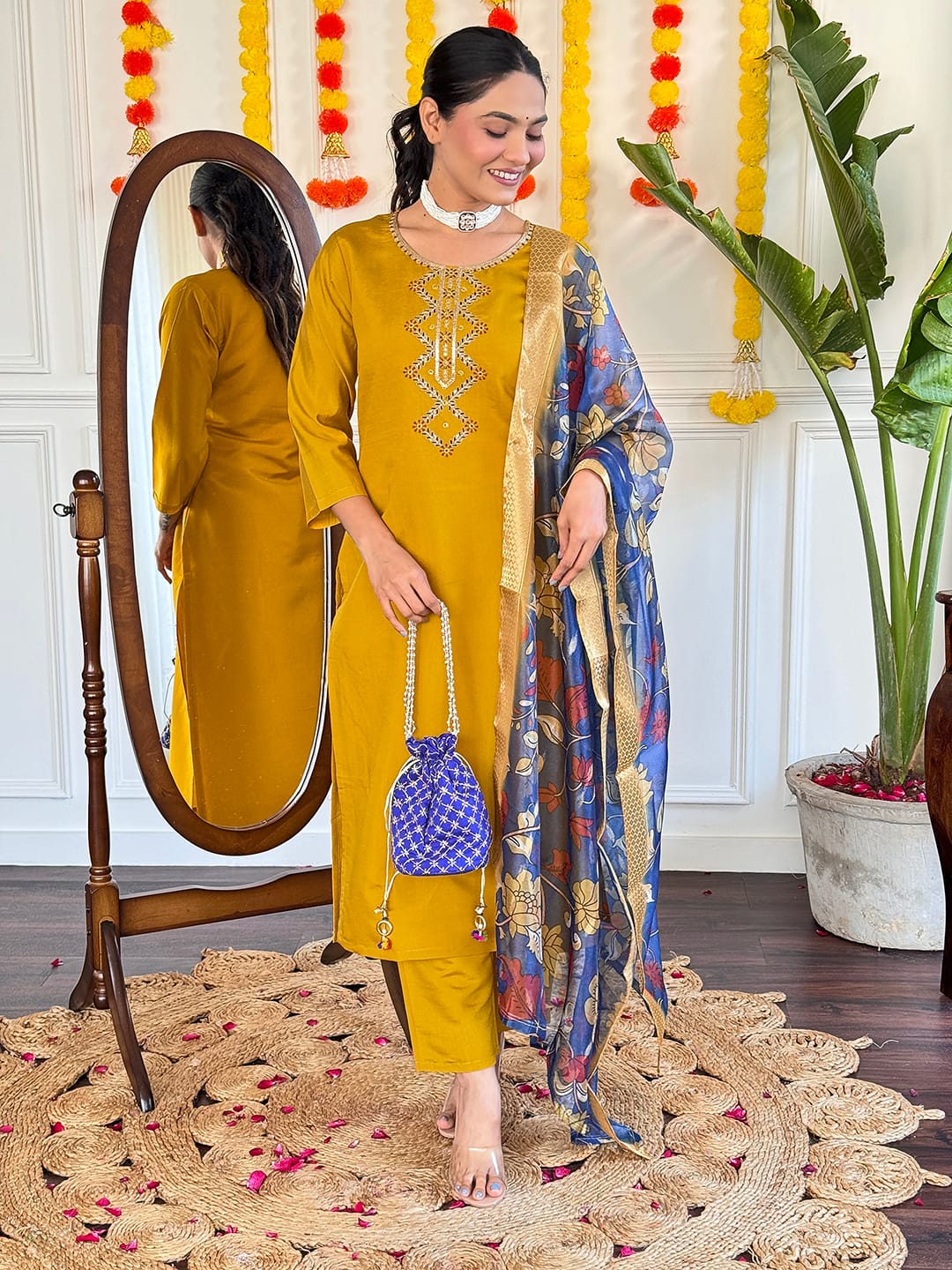 Anupa ~ Kurti Suit Set