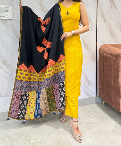 Sunaina ~ Yellow Black Suit Set