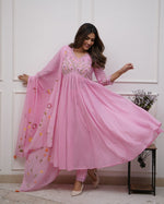 Load image into Gallery viewer, Mahika ~ Kurti Suit Set
