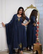 Load image into Gallery viewer, Vedha ~ Kurti Set
