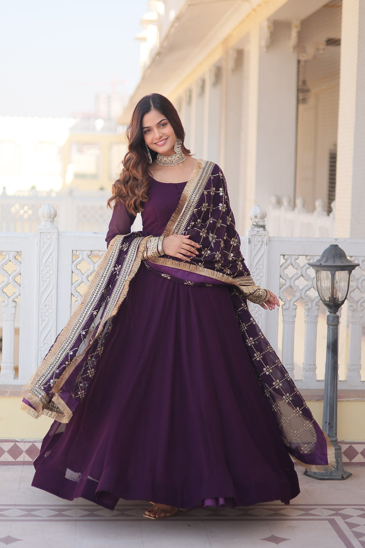 Vihaa~ Gown Set