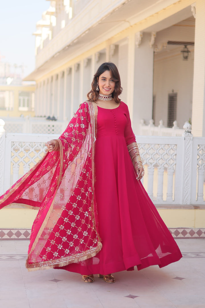 Vihaa Red ~ Gown set