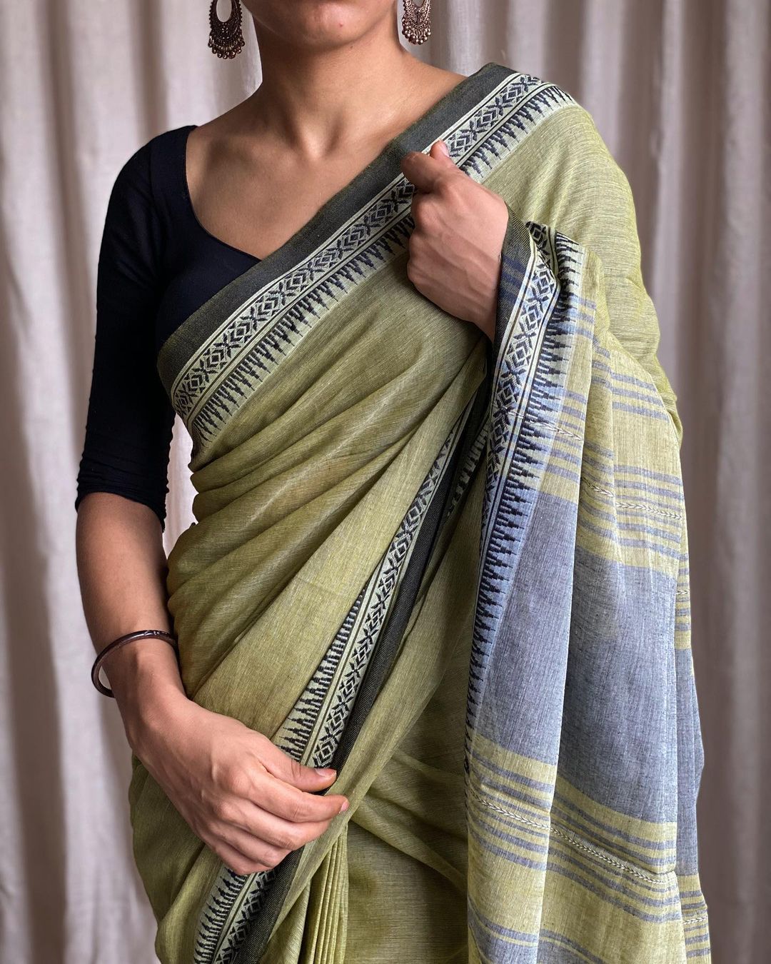 Surabhi - सुरभी (Premium Khadi Handloom Cotton)