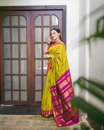 Load image into Gallery viewer, Tharika - தாரிகா (Gadwal Silk Cotton)
