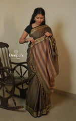 Load image into Gallery viewer, Kumari - കുമാരി (Narayanpet Handloom Pure Cotton)
