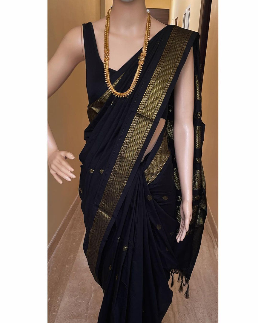 Yagapriya - யாகப்ரியா (Gadwal Silk Cotton)